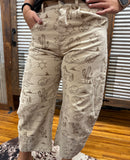 "Wild Wild West" Barrel Jeans *Almond Latte
