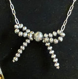 “Simple Navajo Pearl Bow” Necklace